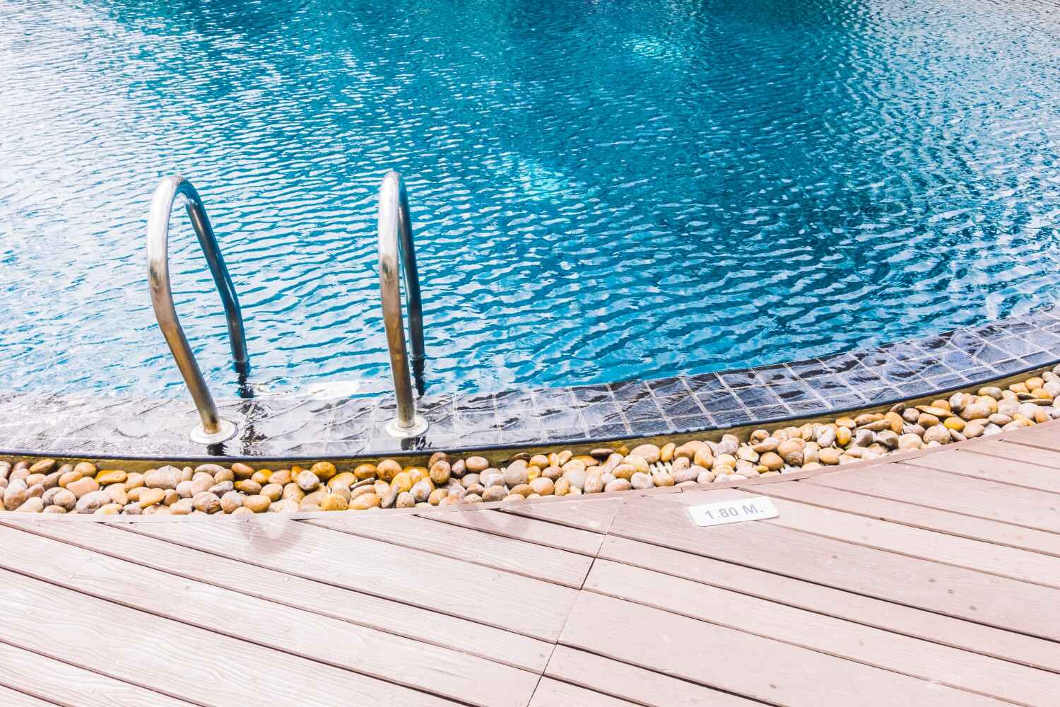 Top-Rated Swimming Pool Cleaner Crystal Clear Results Guaranteed